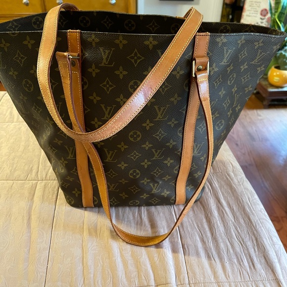 Authentic LV Large Sac Shopping Tote - Picture 16 of 16